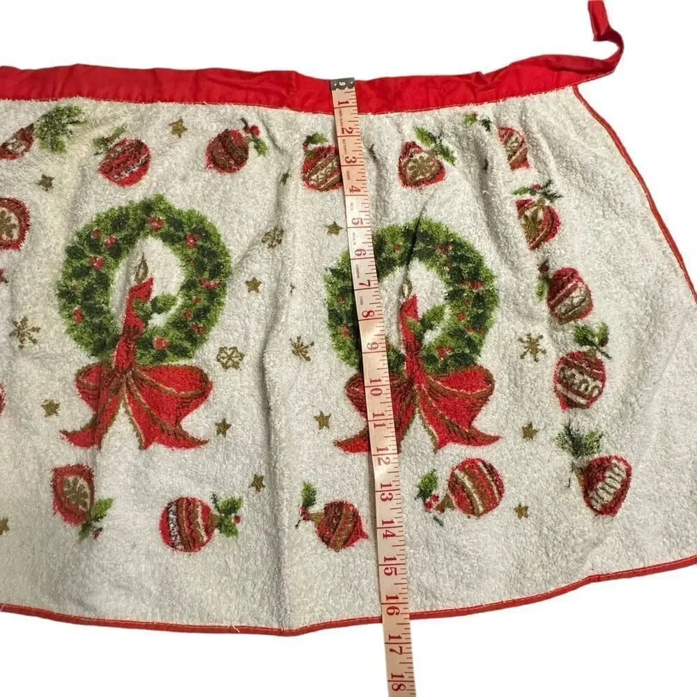 Vintage Mid Century Hostess Apron - Holiday Wreath design terry cloth